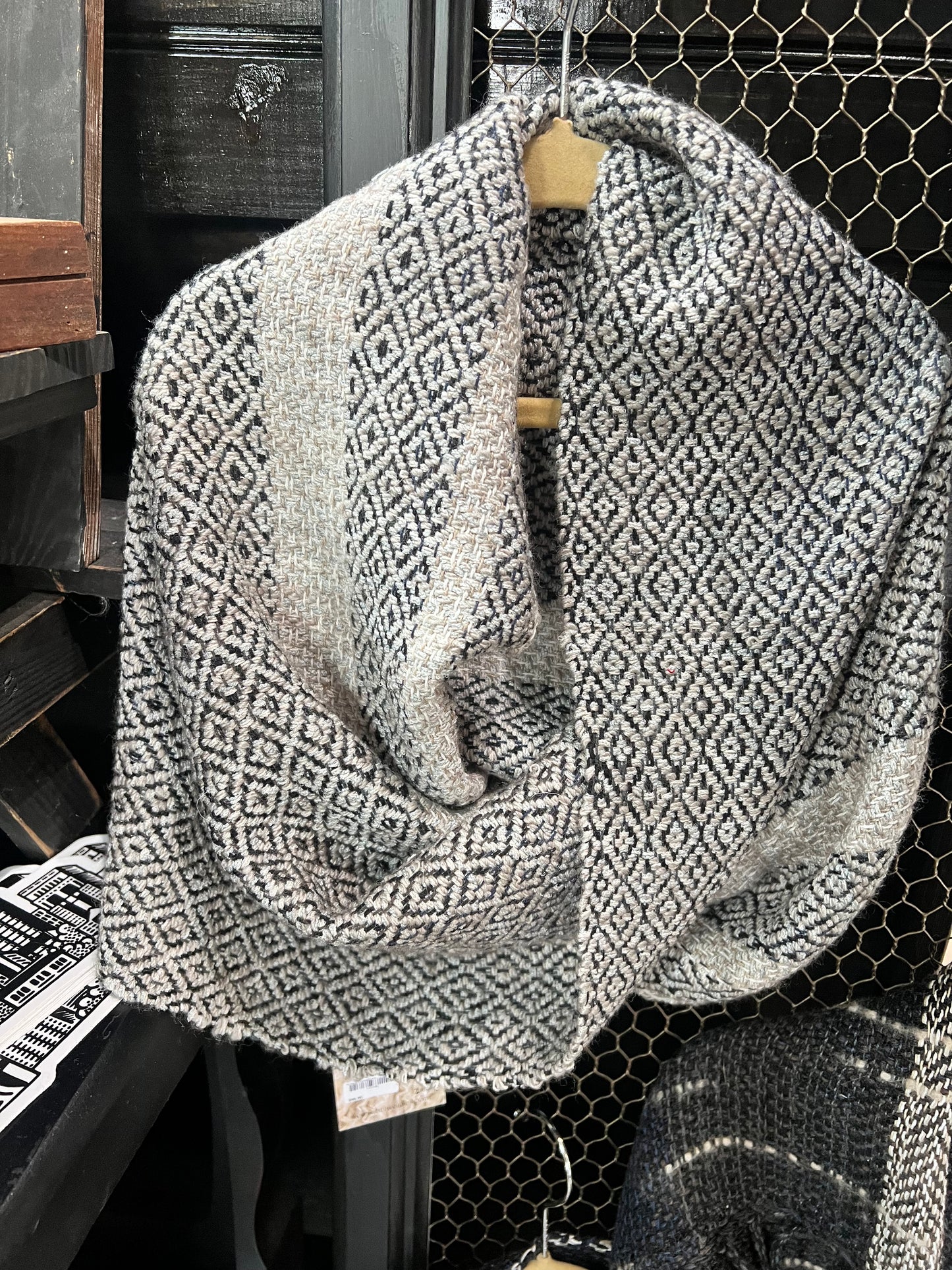 Bri Weaves: Handmade Cowls