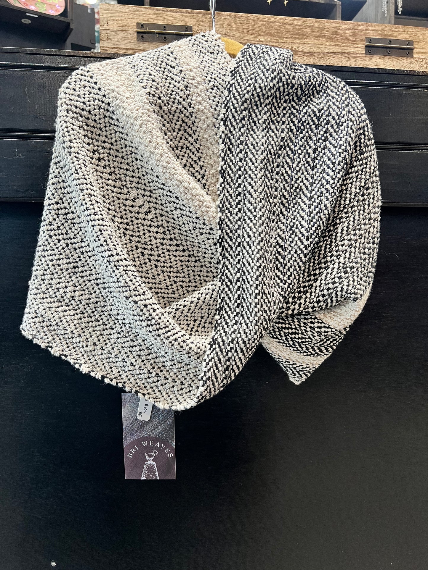 Bri Weaves: Handmade Cowls