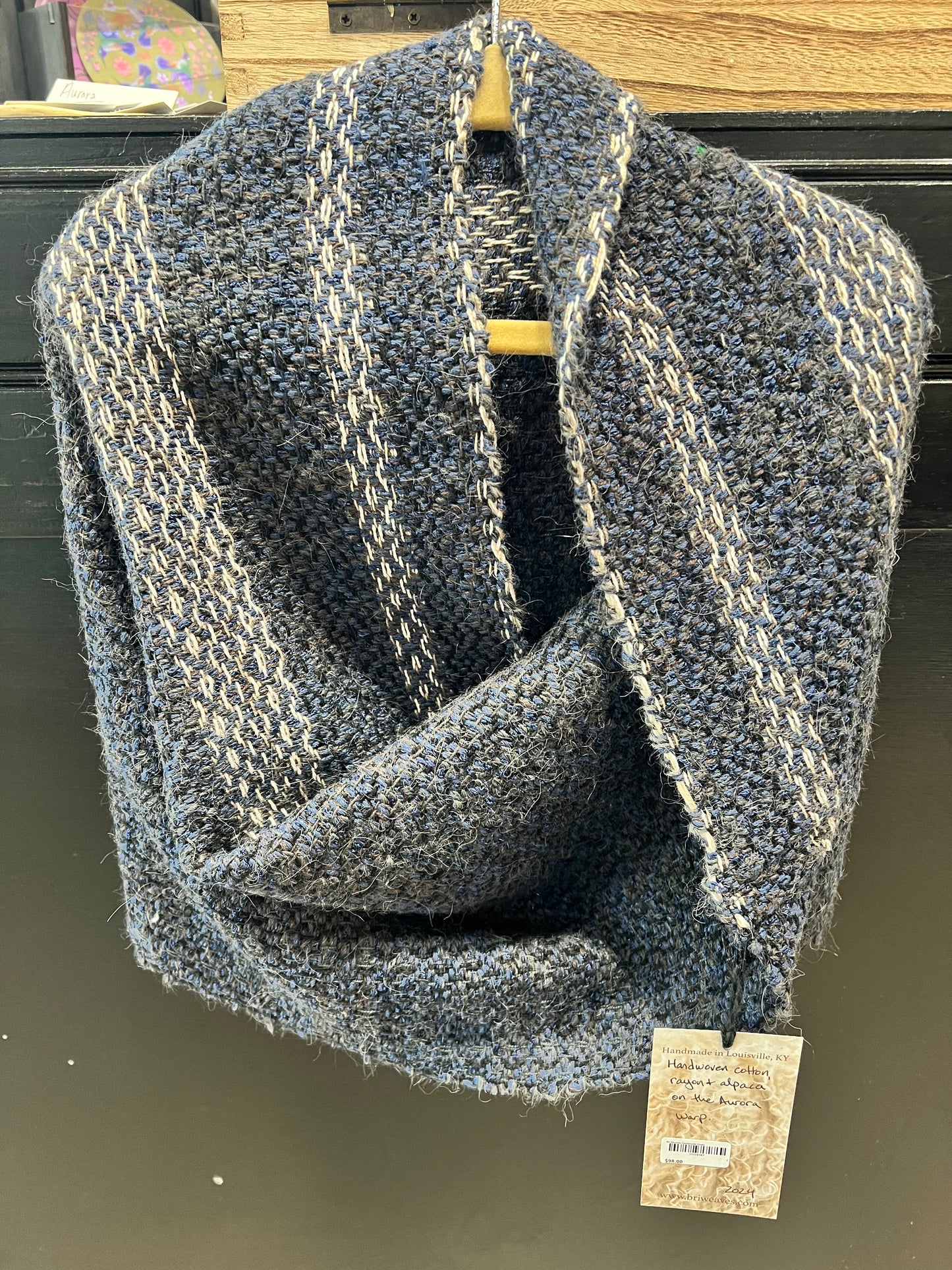 Bri Weaves: Handmade Cowls