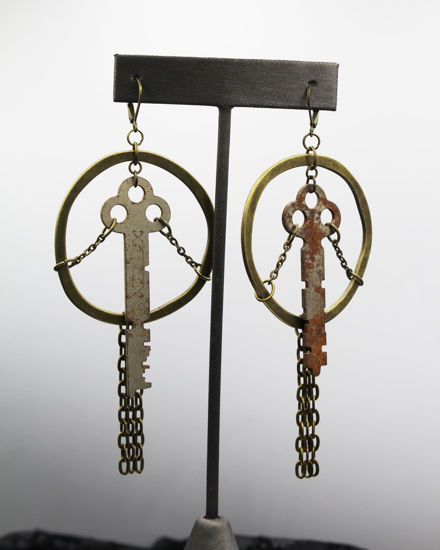 Hekas Creative Earrings: Tauran Collection