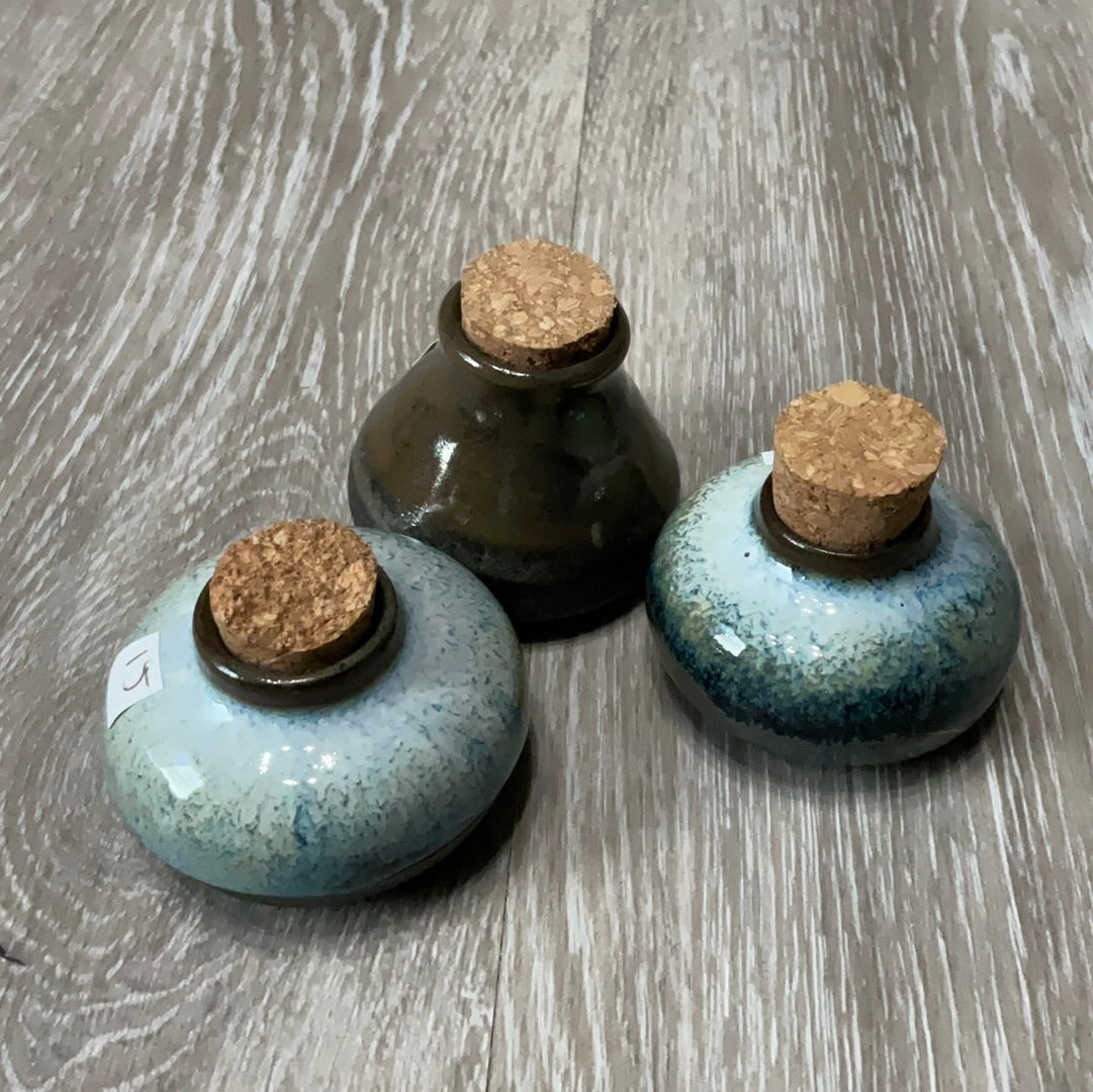 Taylor Swilley (Backyard Kiln) Extra Small corked bottles